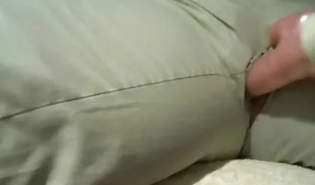 Slave donne anziane porche gratis Pissing sullo schermo (2015)