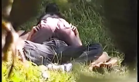 Aggiungete a ciò: campane per capezzoli, nonne porche porno anello al naso, clip per labbra, legatura della lingua e gancio per il naso.