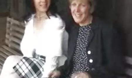 Lea Hart la donne troie vecchie fa urlare