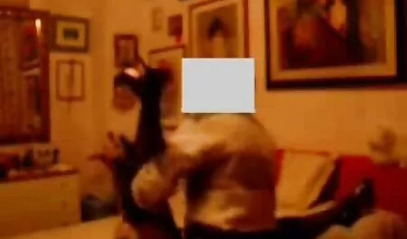 Cornea 18 video porno vecchie troie pelose 10