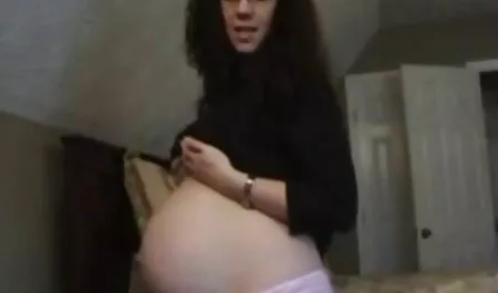 Doppia penetrazione video nonne troie lesbica