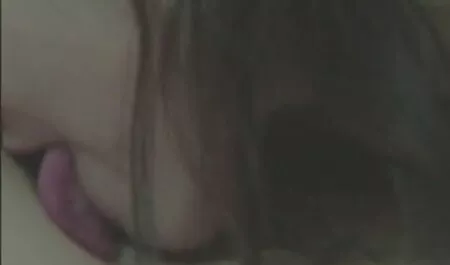 Tesoro, con gli occhi video porno vecchie tardone bendati, in gabbia e in coppia con un cazzo! Brutale e difficile Gola profonda su 10 on.