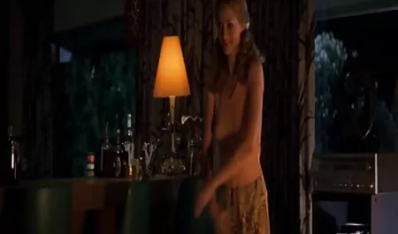 Legato porno vecchie troie e pestate