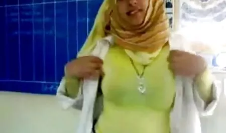 Super contadina pronta vecchie troie rumene per la tortura