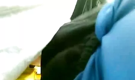 Nicole e lasciandola con le natiche pungenti e l'espressione facciale timida nonne troie italiane