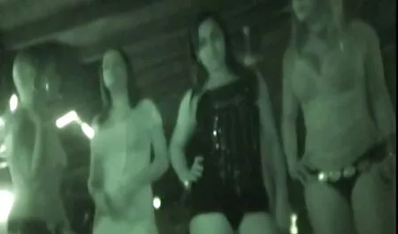 Fatti in vecchie e troie casa BDSM nei giorni feriali